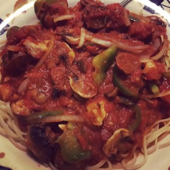 Compari's - Cajun Linguine - Pizza Near Me - Los Angeles, California