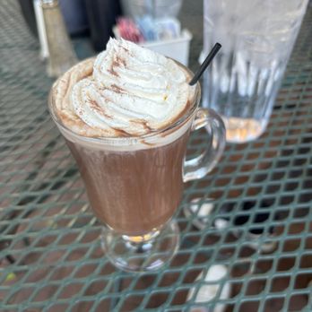 Magpie's Cafe - Hot chocolate with peppermint schnapps - New American Near Me - Saint Charles, Missouri Magpie's Cafe - Hot chocolate with peppermint schnapps - New American Near Me - Saint Charles, Missouri