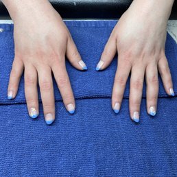 Gel French manicure with flowers