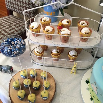 Brooklyn Dipped - Cupcakes and honey pops - Desserts Near Me