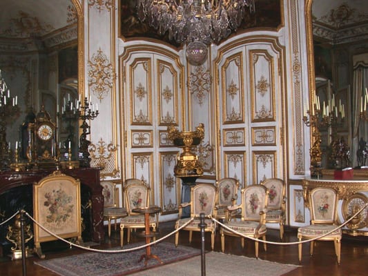 Château de Chantilly by null