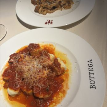 Bottega - Pasta Bolognese - Italian Near Me - Yountville, California Bottega - Pasta Bolognese - Italian Near Me - Yountville, California