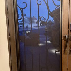 Southwest Sun Screens - Left glass open, perfect screen!