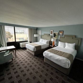 Laurel Inn - Bedroom - Hotels Near Me - San Francisco, California Laurel Inn - Bedroom - Hotels Near Me - San Francisco, California