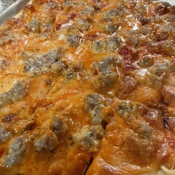 Faraci Pizza - Sausage pizza! - Pizza Near Me - Ballwin, Missouri Faraci Pizza - Sausage pizza! - Pizza Near Me - Ballwin, Missouri