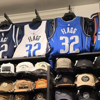 Lids - Sports Wear Near Me - Dallas, Texas Lids - Sports Wear Near Me - Dallas, Texas
