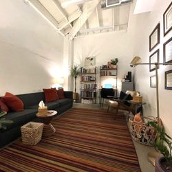 Rose Junie Therapy - Los Angeles - Welcome to our safe space.