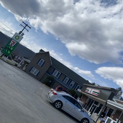 7-Eleven - worst 711 in Romney WV