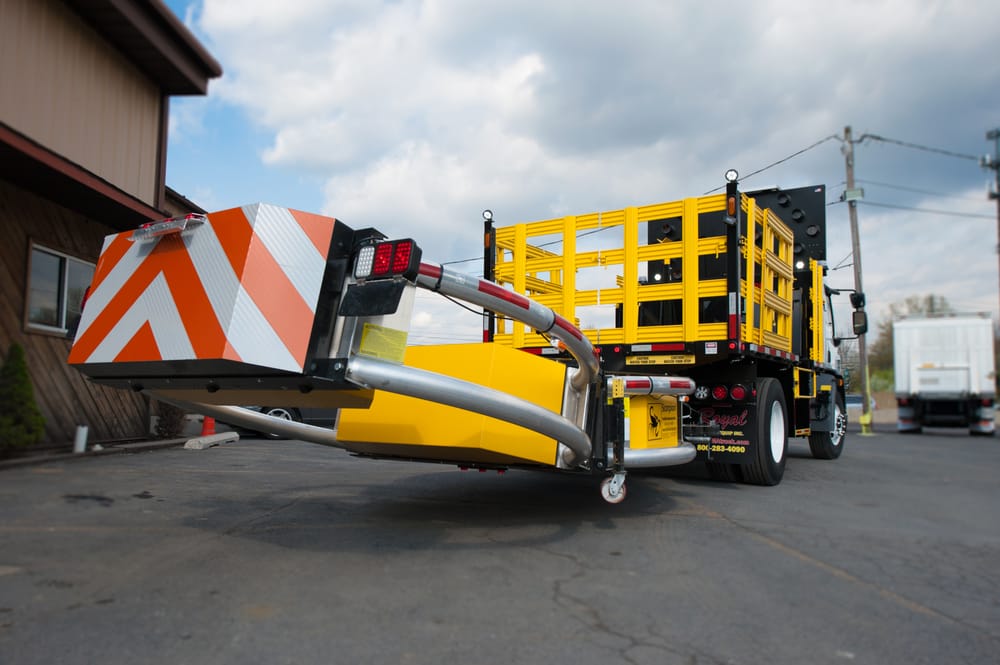 ROYAL TRUCK & EQUIPMENT Updated August 2024 10 Photos 6910 N Rt