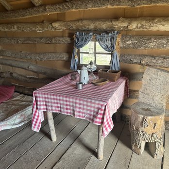 Little House On The Prairie - Cabin interior - Museums Near Me - Caney, Kansas Little House On The Prairie - Cabin interior - Museums Near Me - Caney, Kansas