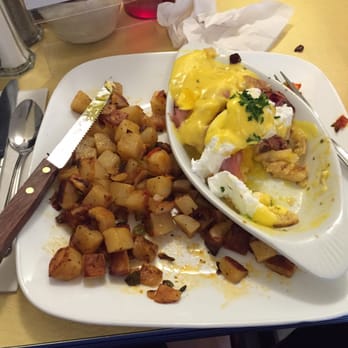 Green Light Diner - I had the eggs Benedict with red potatoes. It was fantastic! - Diners Near Me - Poulsbo, Washington Green Light Diner - I had the eggs Benedict with red potatoes. It was fantastic! - Diners Near Me - Poulsbo, Washington