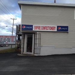 Hobo's Pizza - Empire Confectionery / Hobo's Pizza