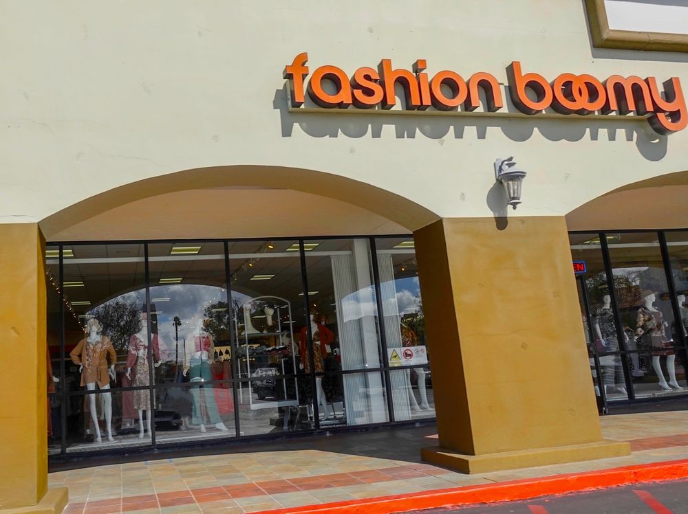 FASHION BOOMY Updated October 2024 23 Reviews 1195 W Carson St