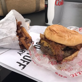 Good Stuff Eatery - My lunch box meal! - Burgers Near Me - Washington, DC, District of Columbia Good Stuff Eatery - My lunch box meal! - Burgers Near Me - Washington, DC, District of Columbia