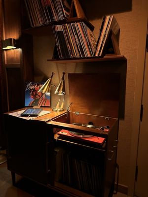 Mr. Tipple's Jazz Club by null