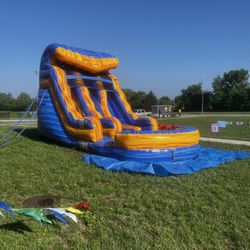 Kidzone Kansas City - Dual wave water slide