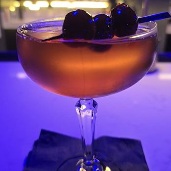No Vacancy - Lola drink made by bartender Carlos. - Cocktail Bars Near Me - San Antonio, Texas No Vacancy - Lola drink made by bartender Carlos. - Cocktail Bars Near Me - San Antonio, Texas