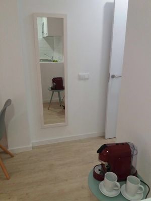 L & H Latina by null