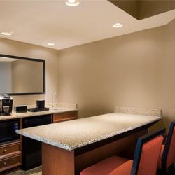 Embassy Suites by Hilton Dallas Frisco Hotel & Convention Center - Guest room amenity