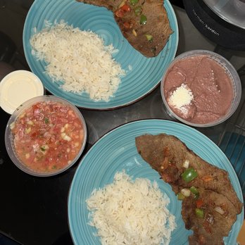 Seis Vecinos Restaurant - Crema Chimol Refried beans - Latin American Near Me - Bronx, New York Seis Vecinos Restaurant - Crema Chimol Refried beans - Latin American Near Me - Bronx, New York