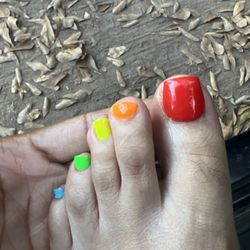 Bama Nails