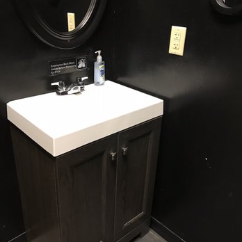 Old Whitten Tavern - SO IMPRESSED. The women's bathroom was spotless! - Burgers Near Me - Memphis, Tennessee Old Whitten Tavern - SO IMPRESSED. The women's bathroom was spotless! - Burgers Near Me - Memphis, Tennessee