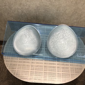 Athenix - Side by side comparison of 400 and 500 cc silicon implants! These slide right inside of the sizing bra! - Medical Spas Near Me - Irvine, California Athenix - Side by side comparison of 400 and 500 cc silicon implants! These slide right inside of the sizing bra! - Medical Spas Near Me - Irvine, California
