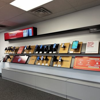 Verizon - Mobile Phones Near Me - Vista, California