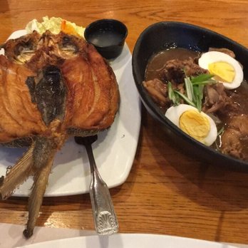 Max's Restaurant - Glendale - Filipino Near Me - Glendale, California
