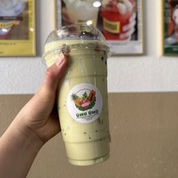 6 toppings jasmine milk tea