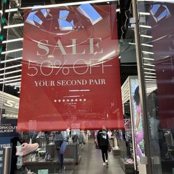 SKECHERS Factory Outlet - What a deal!!