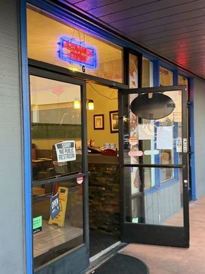 LOTUS BISTRO by null