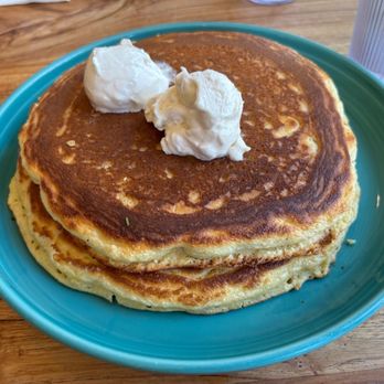 Tower Cafe - blueberry cornmeal pancakes - Breakfast & Brunch Near Me - Sacramento, California