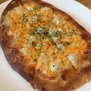 Guu with Garlic - Scallop pizza - Japanese Near Me - Vancouver, British Columbia Guu with Garlic - Scallop pizza - Japanese Near Me - Vancouver, British Columbia