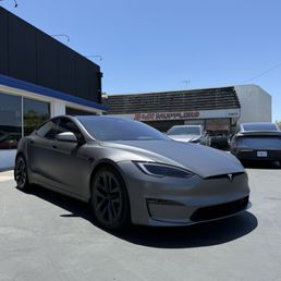 Pure PPF liquid Tungsten Steel, Window tint 20 and 70 in the front. Ceramic coating all around. Pure PPF liquid Tungsten Steel, Window tint 20 and 70 in the front. Ceramic coating all around.