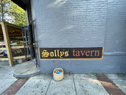 Solly's by null
