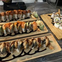 Red Dragon Dinner, Orange Dragon Dinner, Unagi Lover 1 Dinner, and S.T.R. 1 Dinner