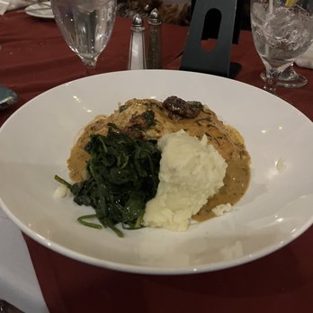 Cucina Calandra - Chicken in a cream sauce, mash n spinach - Italian Near Me - Fairfield, New Jersey Cucina Calandra - Chicken in a cream sauce, mash n spinach - Italian Near Me - Fairfield, New Jersey