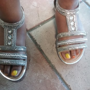 Lovely Lady Nails - Tango mango mood color changer..my friend toes. - Nail Salons Near Me - Sacramento, California