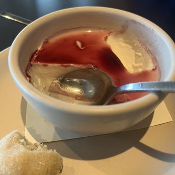 Los Milics Vineyards - Panna cotta- - Wine Tasting Room Near Me - Elgin, Arizona
