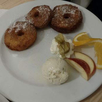 Zum Brunnwart - Fried apple rings - Beer Garden Near Me - Munich, BY Zum Brunnwart - Fried apple rings - Beer Garden Near Me - Munich, BY