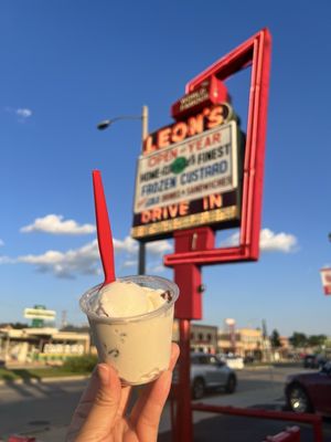 Leon's Frozen Custard by null