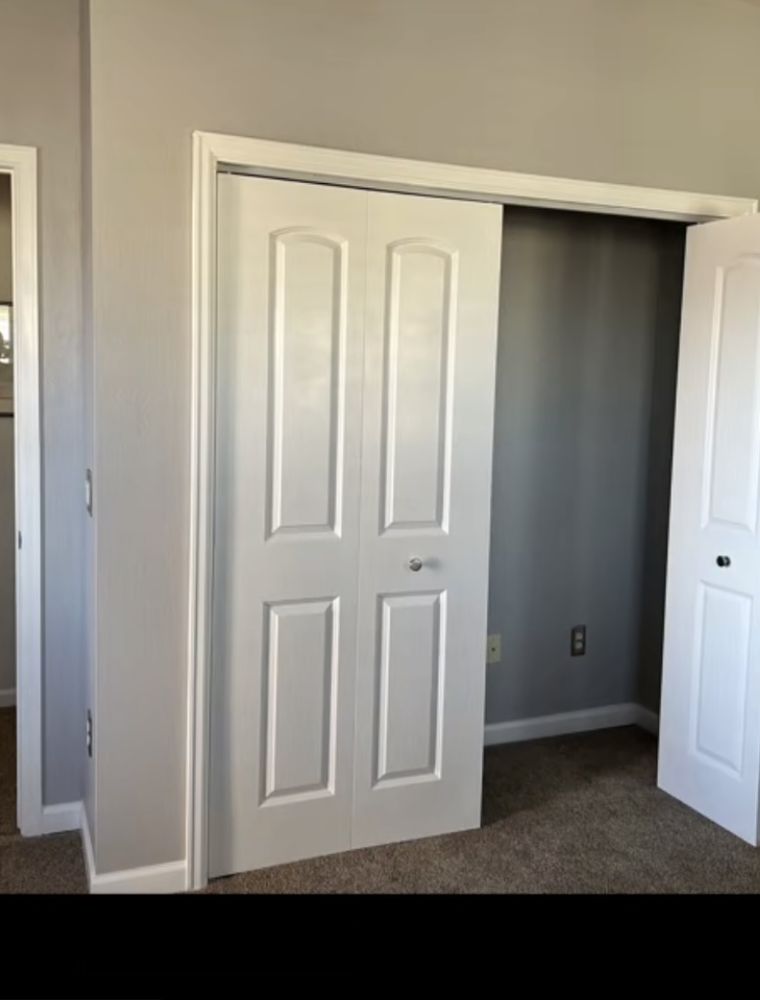 Slide of La Barra Company