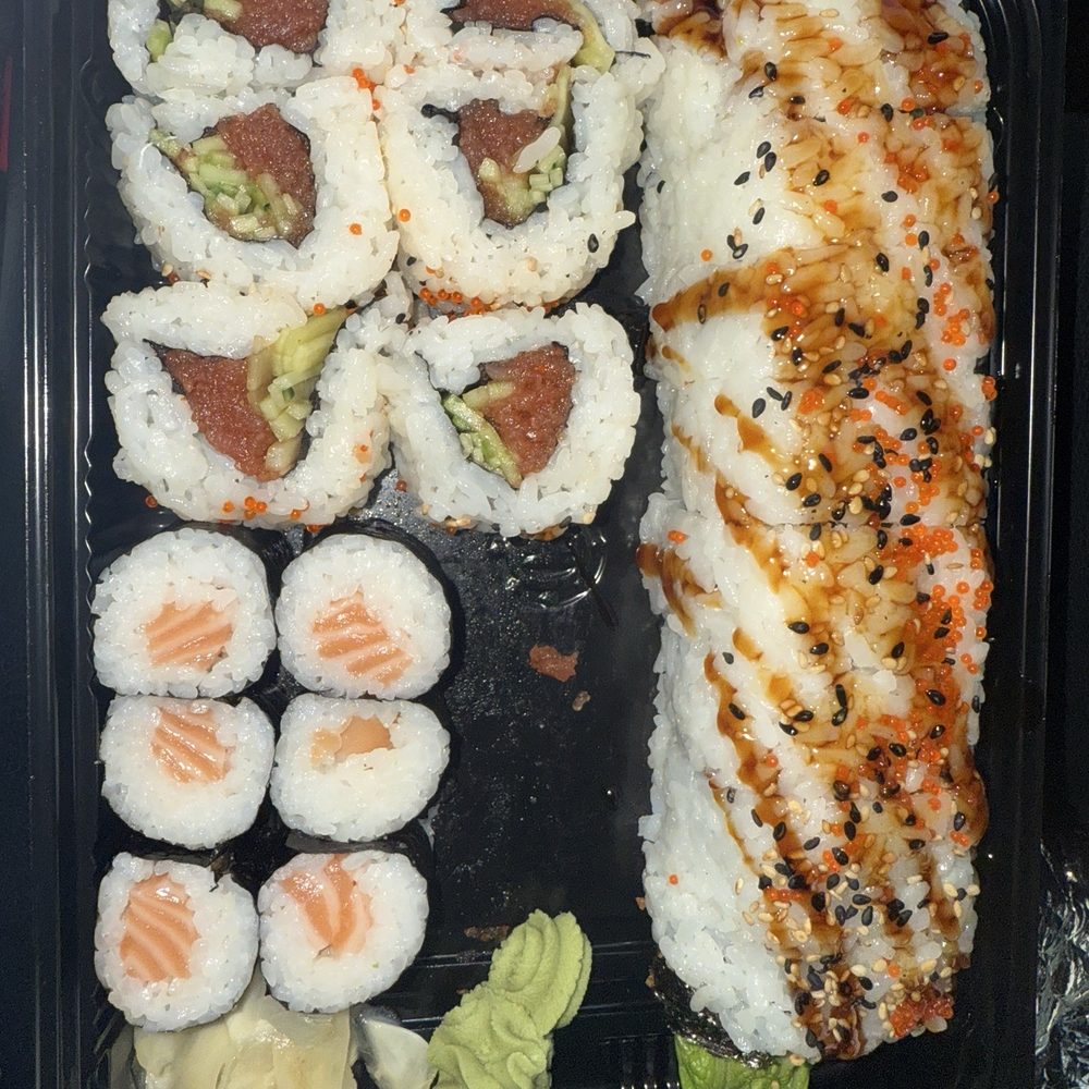 Spider Roll Spicy Tuna Roll salmon roll Spider Roll Spicy Tuna Roll salmon roll