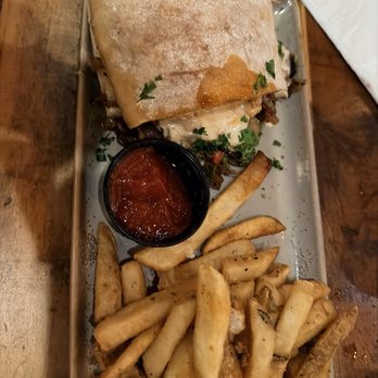 Jekyll and Hyde Taphouse Grill - Bars Near Me - Matthews, North Carolina
