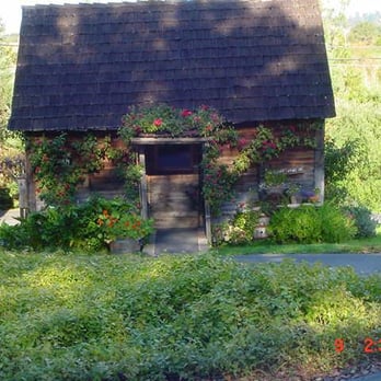 Husch Vineyards - Husch Tasting Cabin - Wineries Near Me - Philo, California