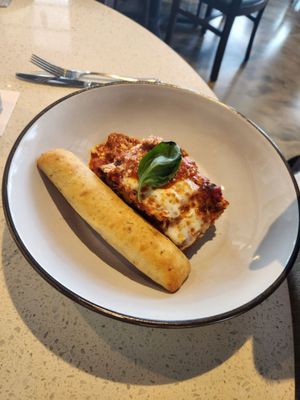 Club 27 Restaurant by null