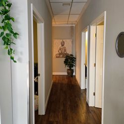 Dawn Potter Acupuncture - Hallway at new Clearwater Location.