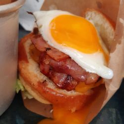 Honorato Rio - Honorato burger (detail)