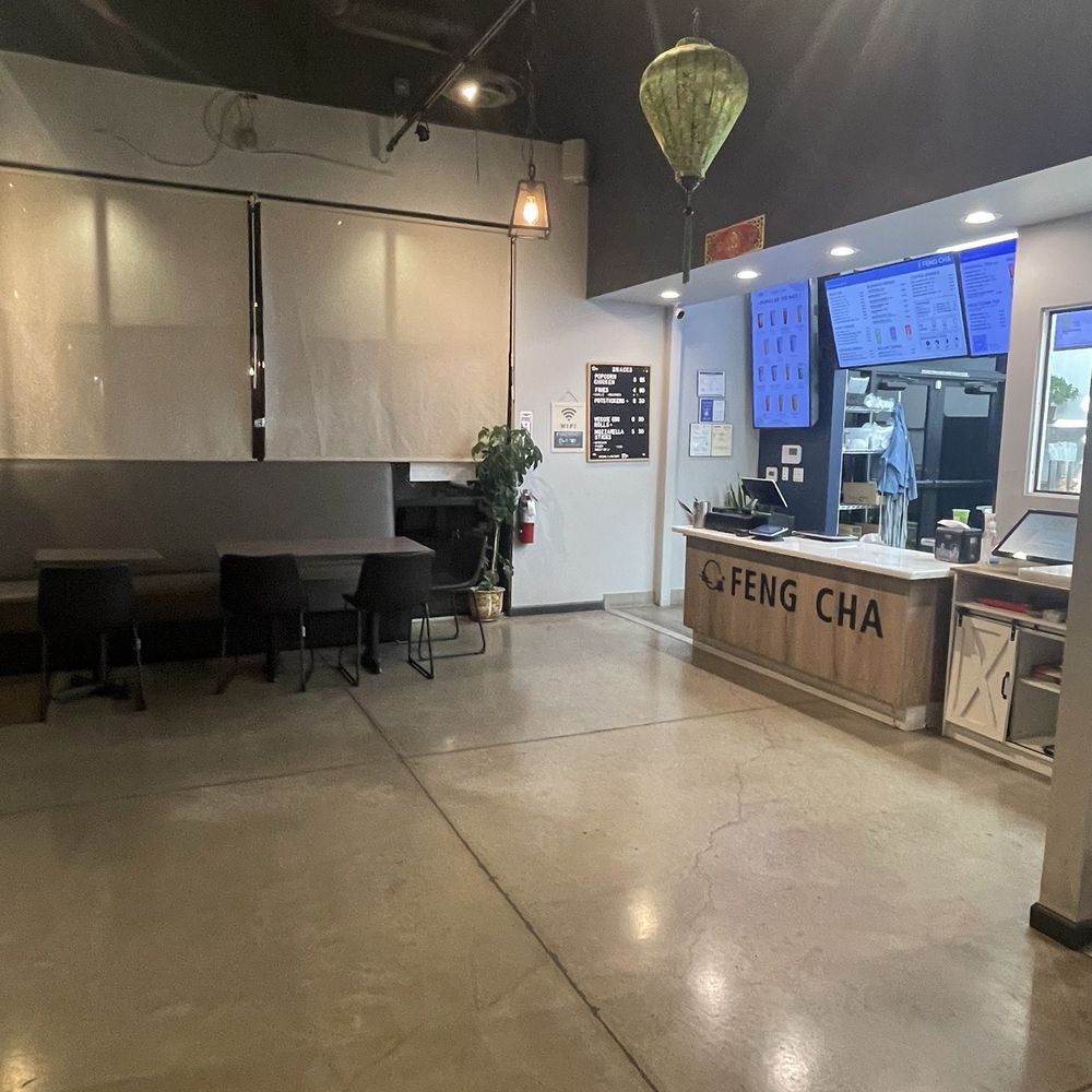 Feng Cha Folsom - Order counter to the right of pic - Bubble Tea Near Me - Folsom, California